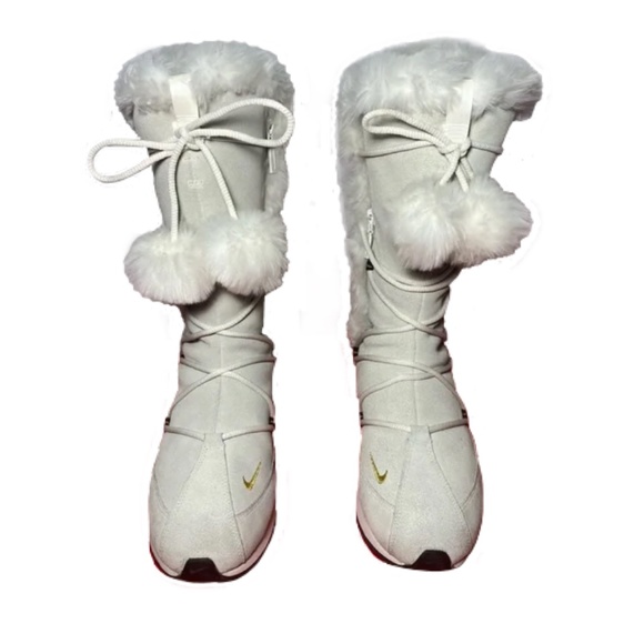 Nike Y2K Pom Pom Suede Winter Boots, Sz 8.5 - Picture 5 of 11